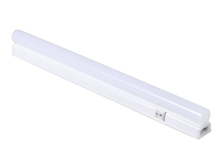 Tub LED T5 cu întrerupător, conectabil în serie – din plastic